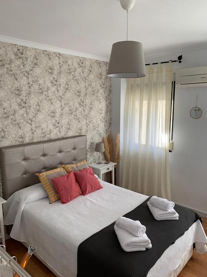 Acogedor apartamento en pleno corazón de Triana Sevilla Exterior foto