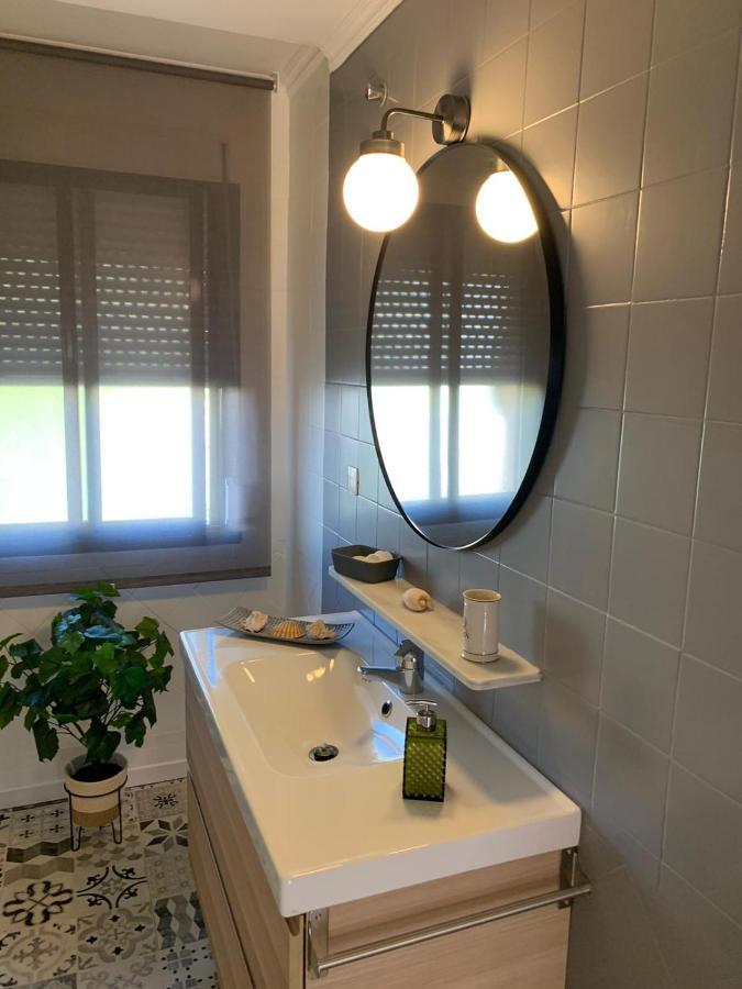 Acogedor apartamento en pleno corazón de Triana Sevilla Exterior foto