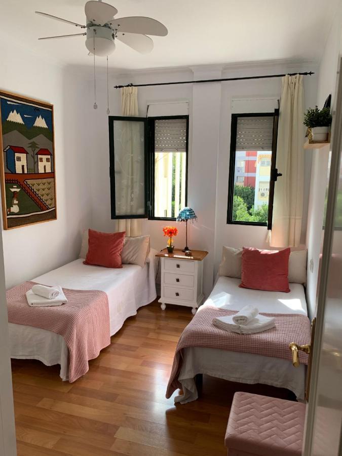 Acogedor apartamento en pleno corazón de Triana Sevilla Exterior foto